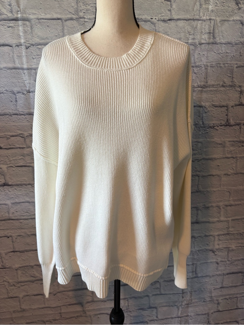 Jessica Simpson Cream Ribbed Crewneck Sweater
